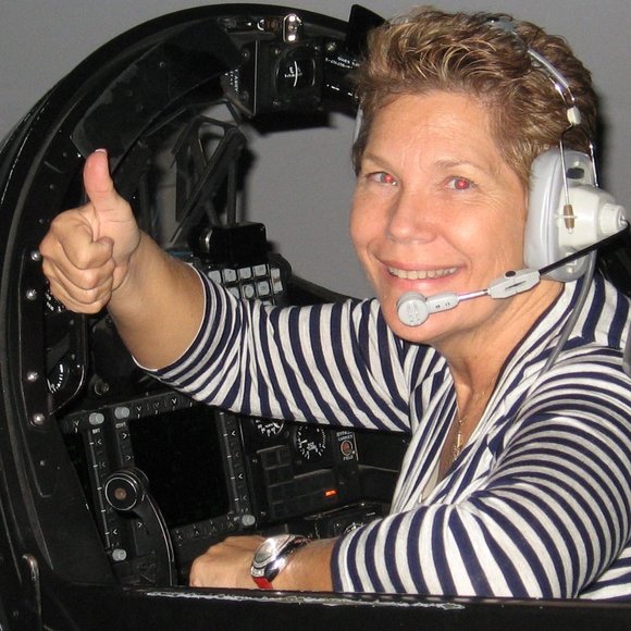 Meet your Posher, Sue - Picture 1 of 1